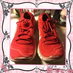🧚🏻♀️🌹 Nike Womens Free Flyknit Running
